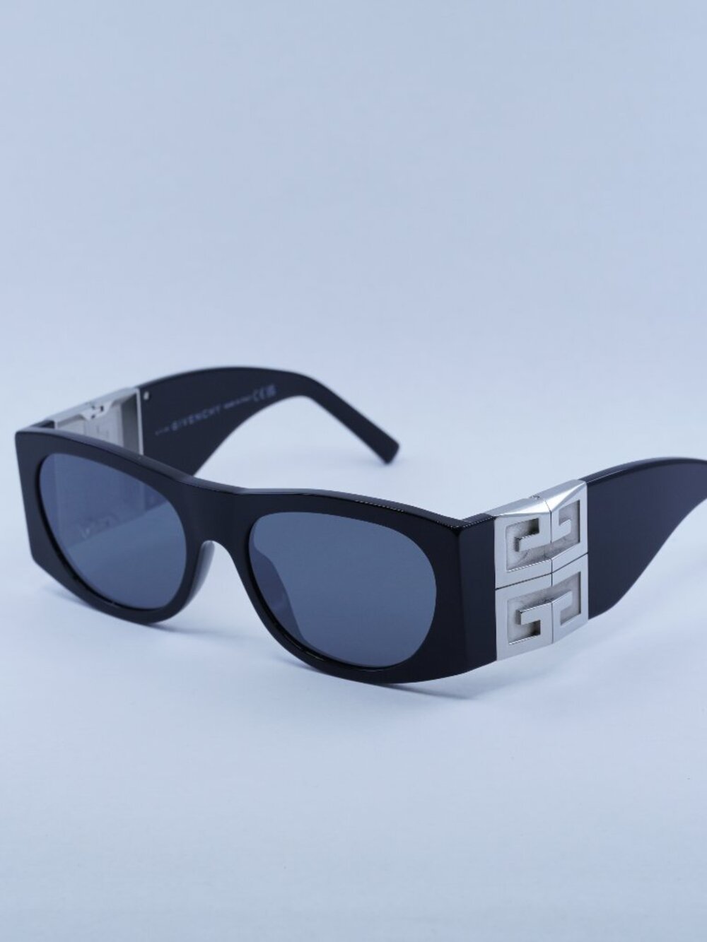 Givenchy GV40028I 01C Sunglasses Shiny Black Square Frame, Grey Lenses